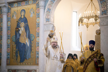 Le Triomphe de l’Orthodoxie : le métropolite Nestor célèbre la Liturgie et procède à l’ordination diaconale en la cathédrale de la Sainte Trinité à Paris