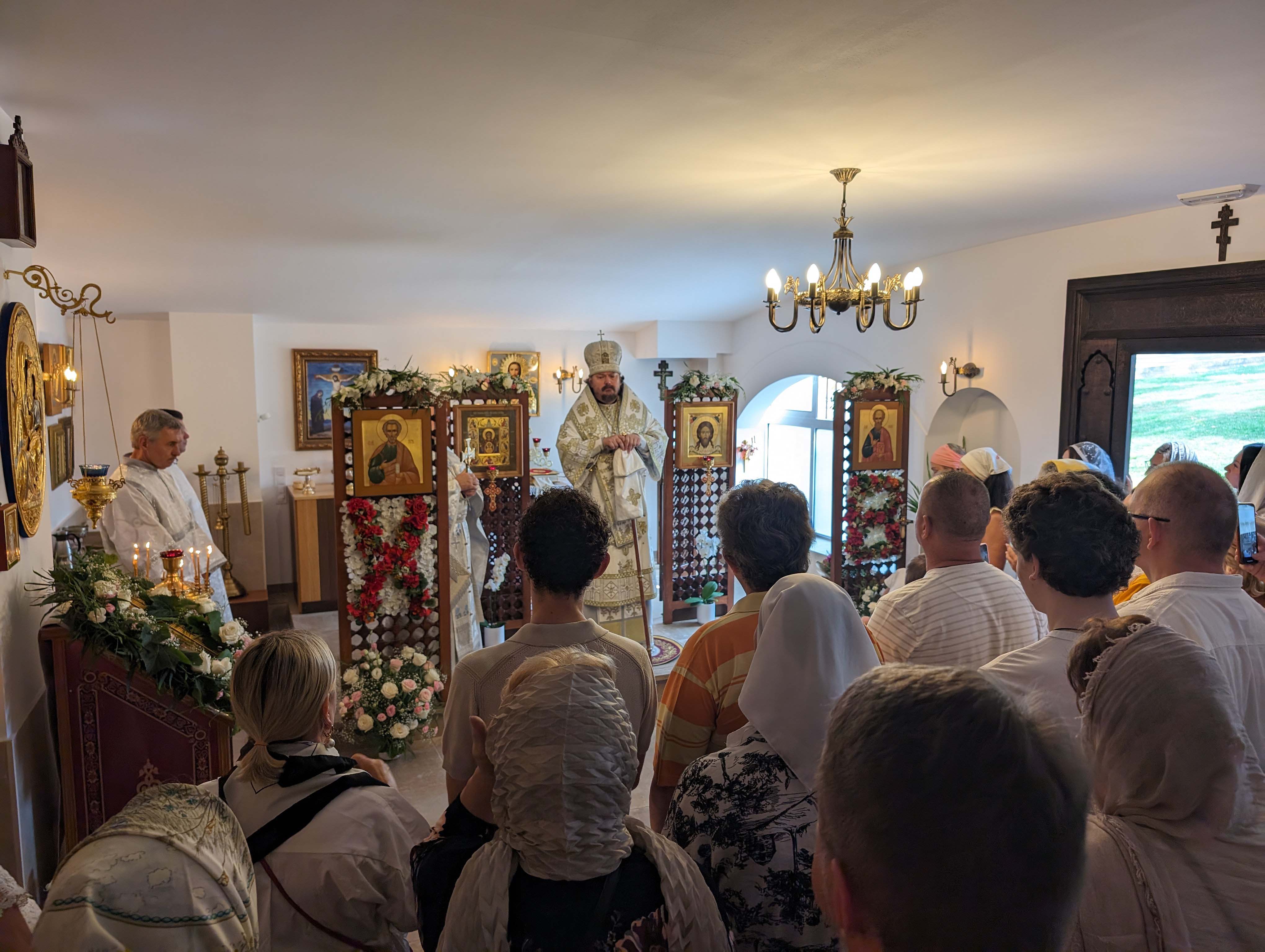 Le métropolite Nestor a célébré la Divine Liturgie en l'église de l'Ascension du Christ à Marbella