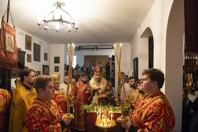 Fête onomastique de la paroisse des Nouveaux martyrs et confesseurs de l'Église russe à Vanves