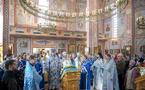 La bénédiction des fresques et la Divine Liturgie en l'église cathédrale de la sainte Marie-Madeleine à Madrid